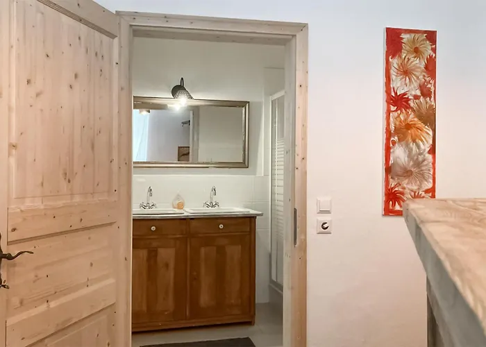 Διαμέρισμα In *